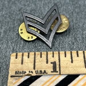Vintage US Army Sergeant Subdued Rank Black Metal Insignia Clutch Back Pin LI GI